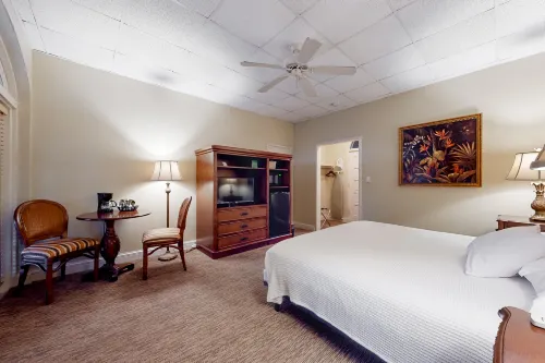 Peaceful studio with game room, pool, sauna, restaurant, basketball, tennis, BBQ Hôtels à : Comte de Collier
