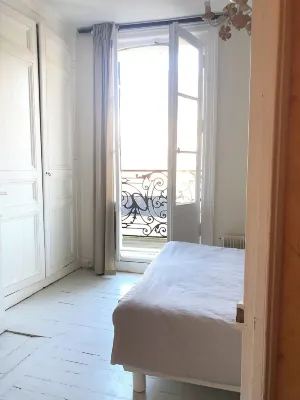 The Sea is a Few Feet Away