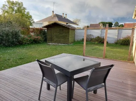 Gite de plein pied Denneville Plage 6 - 400m from the beach Отели в г. Пор-Бай-Сюр-Мер