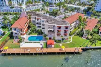 Private Balcony and Intracoastal Views - Charming Oasis