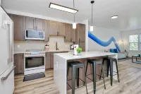 Modern Escape: Walkable Location & Parking
