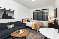 Community Hot Tub and Lounge Fireplace - Charming Studio Retreat