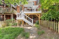 Historic Character and Prime Location - Charming Modern Retreat Các khách sạn ở Adams Morgan