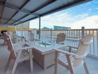 Red Drum 5/4.5 With Pool and Hot Tub