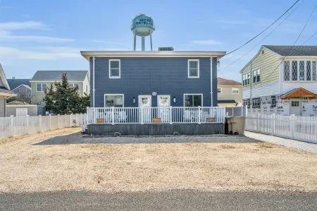 Barnegat Bay Cottage: A 'MyShoreCottage' Property Отели в г. Беркли