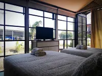 Bangpakong Boat Club Hotels in Amphoe Bang Pakong