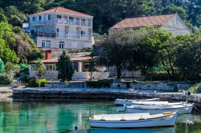 Apartments Lorena Mljet Hôtels à : Kozarica