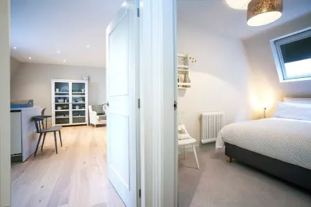 Stylish Wood Street Apartment Отели рядом с достопримечательностью «Университет Бат»