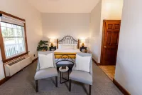 Hillside Villa Ohio Hotel di Paint Township