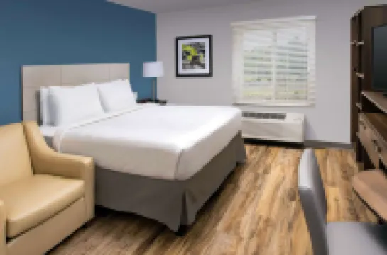 Woodspring Suites Cherry Hill Hotels in Cherry Hill