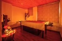 Anand Vardhan Resort - سبا