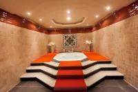 Red Castle Hotel - Spa