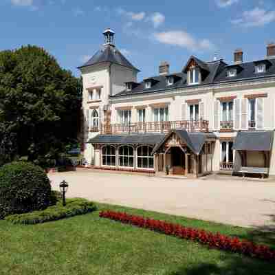 Château des Bondons EI Hotel Exterior