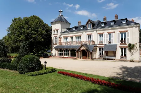 Château des Bondons EI Отели в г. Бонней