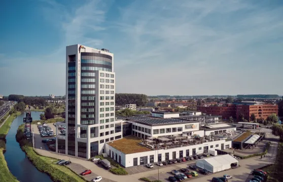 蒂爾凡德瓦克酒店