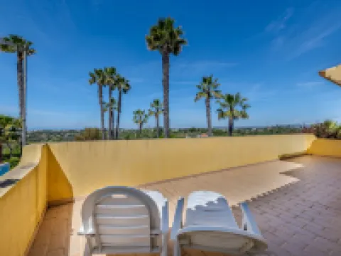 Villa Monte da Torre Hotels in Sao Clemente