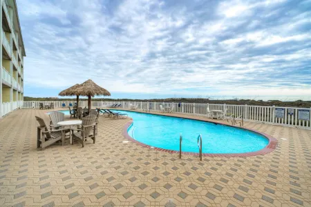Salt Sun by AvantStay Beach Access Pool