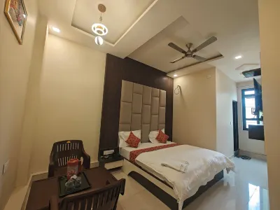 Hotel Pink City