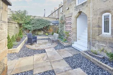 Host & Stay - Beach Retreat