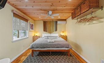 Pocono Scandinavian Cottage 2 Bedroom Cottage by RedAwning