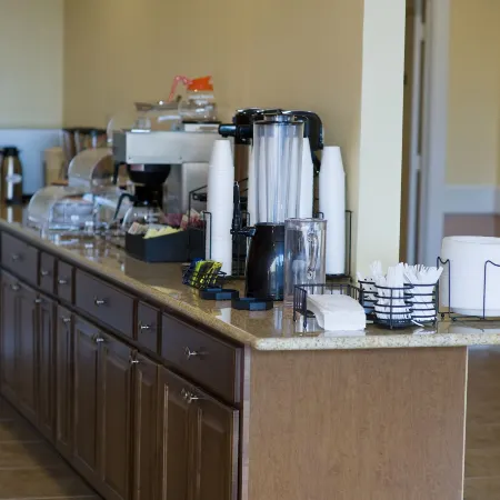 Express Inn & Suites