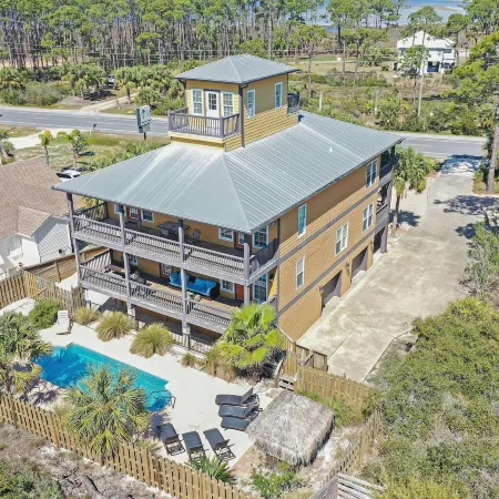Big Chill by Pristine Property Vacation Rentals
