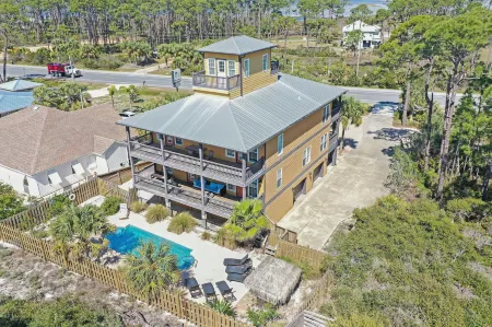 Big Chill by Pristine Property Vacation Rentals