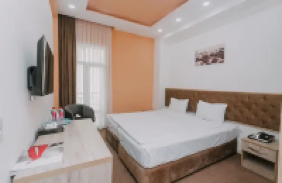 ホテル・マディナ アゼルバイジャン カーペット博物館周辺のホテル