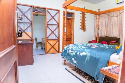 Art and Leisure-EB Hotel Hotels in Sekondi-Takoradi
