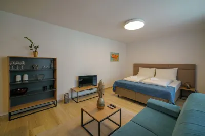 Jarila Boutique Apartment by Chors Hotels in der Nähe von SIMON seeds s.r.o. - veľko obchod