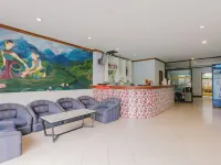 صن ستار بالاس باتونج Hotels near شاطئ كاليم (Kalim Beach)