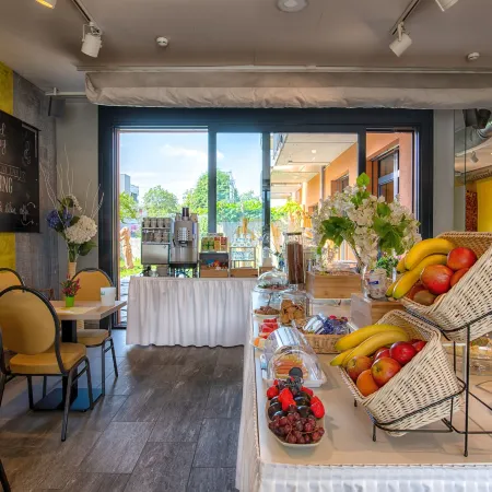 Hotel Residence Loren - Contact & Contactless Check-IN Отели в г. Устер