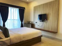 The Grand Sarovar Inn and Suites - breakfast