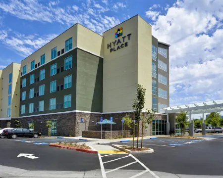Hyatt Place Fresno Hotels in Fresno