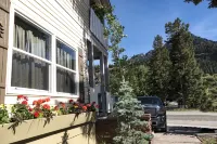 阿布拉姆套房酒店 - 山景