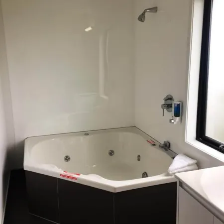 Grosvenor Motel Отели в г. Гамильтон