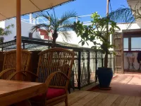 Riad A la Belle Etoile Hotels in Sale