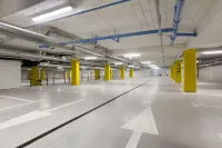 克拉科夫機場希爾頓歡朋飯店 - 停車場