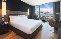 Icon Hotel - parking
