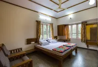 Matthuga Hotels in Sagar Taluk