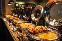 The Lodge at Geneva - breakfast