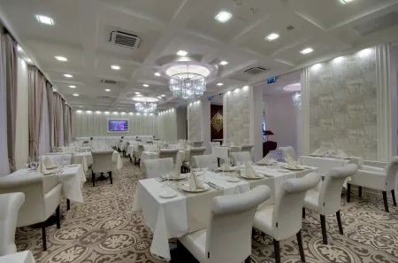 Arcanum Hotel Отели в г. Дьюла