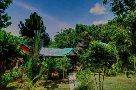 Sea View Resort Отели в г. Остров  Мак