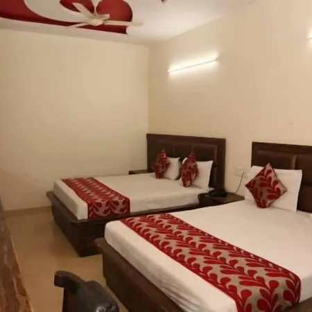 Hotel New SS Residency