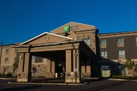 HOLIDAY INN EXPRESS & SUITES THUNDER BAY Hotels in Thunder Bay