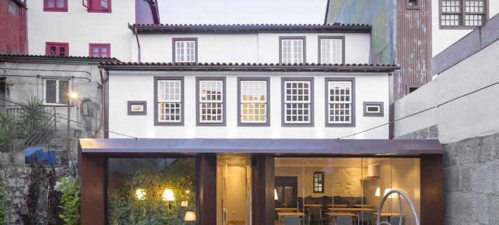 Casa do Juncal Hotels in Guimarães