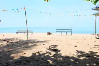 Tharadol Beach Resort - Beach