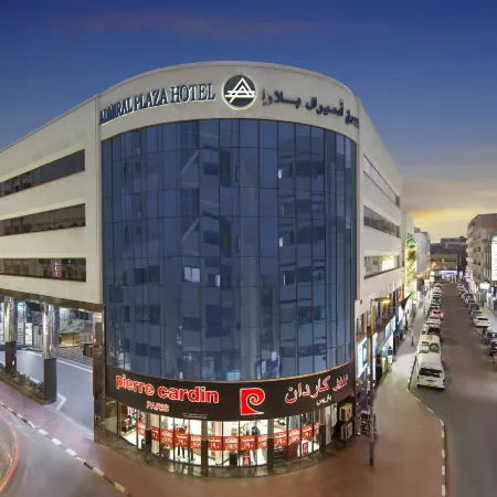 Admiral Plaza Hotel Отели рядом с достопримечательностью «Рынок Мина-базар»