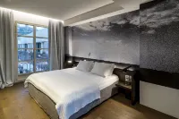 Aire Hotel & Ancient Baths - balcony