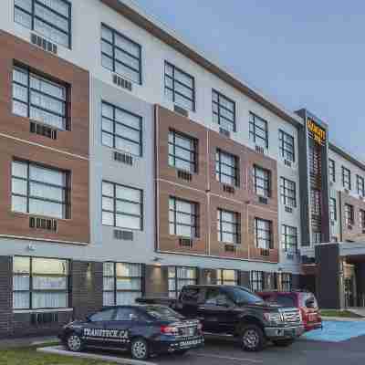 Quality Inn Sept-Iles Hotel Exterior